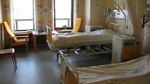 Tamil Nadu leads PMJAY hospital admissions with over 9 million cases, as southern states outshine in healthcare services under the scheme. (Wikimedia Commons)