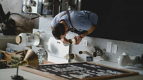 The brain’s “cafeteria” and coffee, the charismatic guest