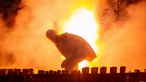 Two Staff Injured as Equipment Malfunction Highlights Safety Concerns in Ujjain
(Representational image: Unsplash)