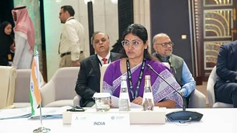 Smt. Anupriya Patel emphasizes a comprehensive approach for AMR surveillance and equitable access to solutions
(PIB)