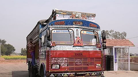 Tragic lorry crash in Thrissur, Kerala, claims five innocent lives. (Representative image: Wikimedia Commons)