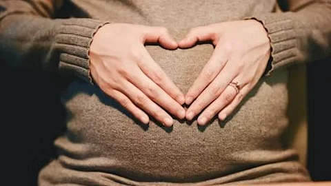 The number and type of microbes present in the saliva of pregnant women differ according to whether they are experiencing life stress, anxiety, depression and post-traumatic stress disorder. (Unsplash)