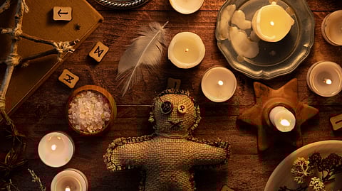 From Occult Rituals to Crime: The Dark Truth Behind a Witch Doctor's Murders. (Image: Freepik)