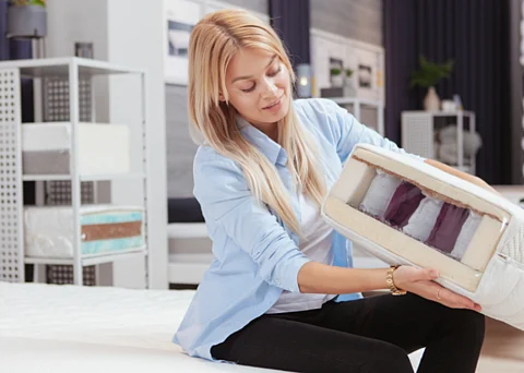 Explore the importance of selecting the best mattress for better sleep health, especially for those recovering from health issues, and offer tips to choose the right mattress based on individual needs.
