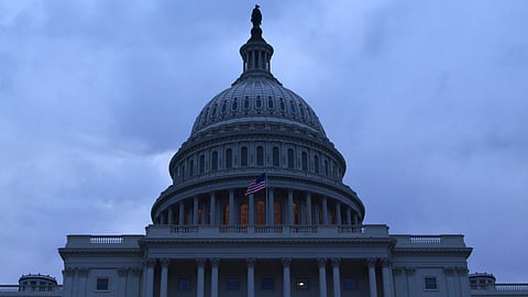 early-evening-hours-view-capitol-dome-washington