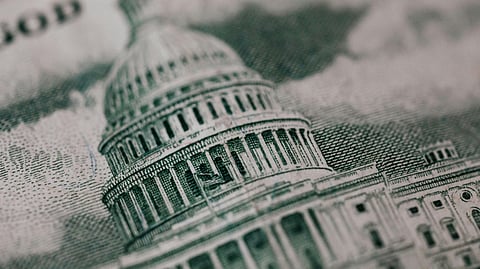 Image of old building on American banknote