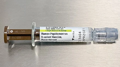 1 Single-dose 0.5-ml syringe of Human Papillomavirus (HPV) vaccine.
