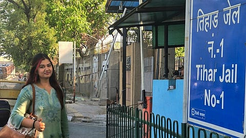 An image of Diya Kahali before tihar jail no.1.