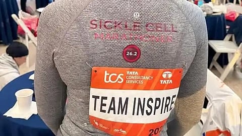 An image of Amy Cohen's marathon jersey.