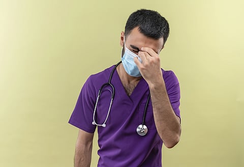 The MCC has directed postgraduate medical institutions to extend the tenure of final-year PG residents after NEET PG 2025 counselling was paused once more.