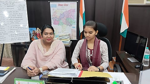 Shelly, a Class 11 student from Meerut, had the unique opportunity to serve as the Chief Development Officer (CDO) of Meerut for a day