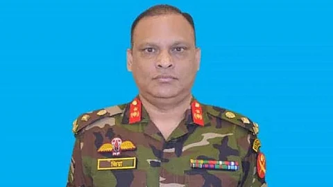 আলোচিত সাবেক সেনা কর্মকর্তা জিয়াউল আহসান গ্রেপ্তার