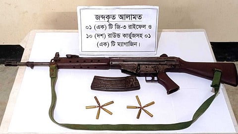 রোহিঙ্গা ক্যাম্পে বিদেশি জি-থ্রি রাইফেল ও গুলিসহ আরসা কমান্ডার আটক