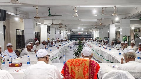 রাজধানীতে শীর্ষ আলেমদের সভা, ৭টি গুরুত্বপূর্ণ প্রস্তাব