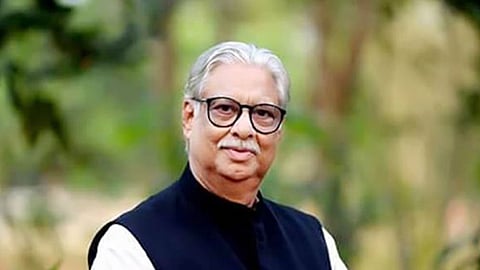 বিমানবন্দরে আটক সাবেক এমপি সুলতান মনসুর