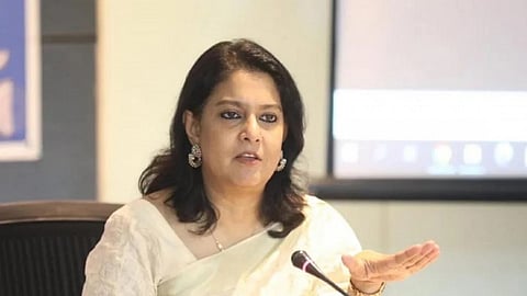 সড়কে শৃঙ্খলা ফেরাতে গাড়ির গতি কমানোর পরামর্শ পরিবেশ উপদেষ্টার