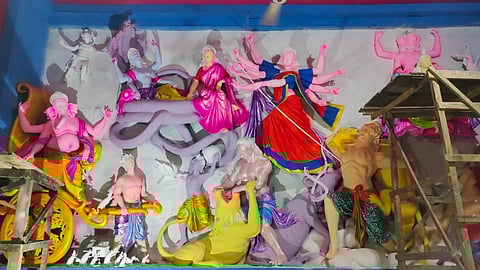 শরীয়তপুরে ১০২ মণ্ডপে হবে দুর্গাপূজা, চলছে শেষ সময়ের প্রস্তুতি