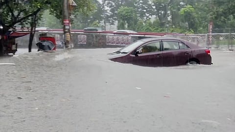 পাঁচ বিভাগে অতি ভারী বৃষ্টির আভাস, শঙ্কা পাহাড়ধসের