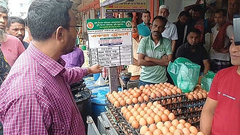 সরকার নির্ধারিত দামের ধারে কাছেও নেই ডিমের দাম, ভোক্তার অভিযান