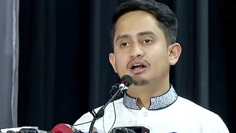 রাজশাহীতে জুলাই শহীদ স্মৃতি ফাউন্ডেশনের অনুষ্ঠনে বক্তব্য রাখেন সারজিস আলম