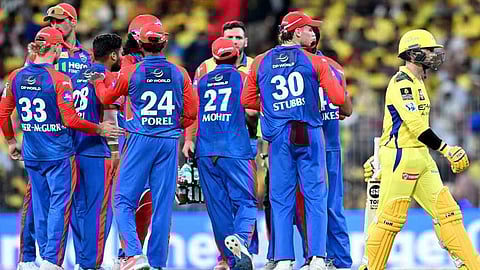 হারের হ্যাটট্রিক চেন্নাইয়ের, দিল্লির দখলে সিংহাসন