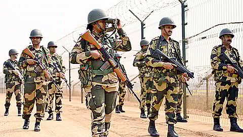 আবারো সীমান্তে ভারত-পাকিস্তান সেনাদের পাল্টাপাল্টি গোলাগুলি