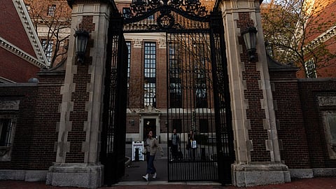 হার্ভার্ডকে নতুন অনুদান না দেওয়ার ঘোষণা ট্রাম্প প্রশাসনের