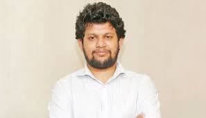 জোড়াতালি দিয়ে নতুন রাজনৈতিক বন্দোবস্ত সম্ভব নয়: তথ্য উপদেষ্টা
