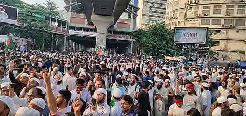 হাসনাতের ঘোষণার পর শাহবাগ অবরোধ