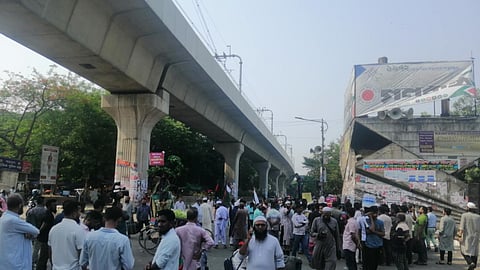 দ্বিতীয় দিনের মতো শাহবাগে চলছে ছাত্র-জনতার বিক্ষোভ