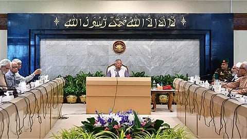 সন্ধ্যায় উপদেষ্টা পরিষদের জরুরি বৈঠক