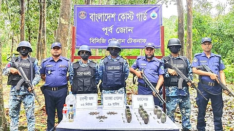 পার্কের ভেতর অভিনব কায়দায় লুকানো গ্রেনেড-গুলি উদ্ধার