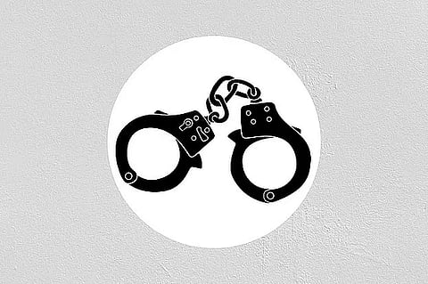 ‘মব’ তৈরি করে সাবেক সিইসিকে হেনস্তার ঘটনায় এক ব্যক্তি আটক