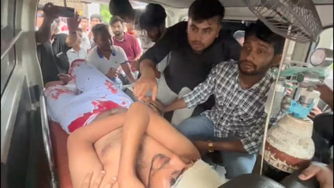 এনসিপির সভায় বৈষম্যবিরোধী নেতাকে হাতুড়িপেটা