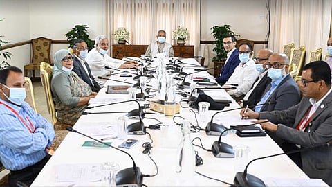 সব সরকারি প্রতিষ্ঠানের ছাদে সোলার প্যানেল বসানোর নির্দেশ