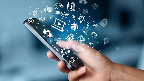 লোভনীয় অফারেও ইন্টারনেট গ্রাহক ধরে রাখতে পারছে না মোবাইল অপারেটররা