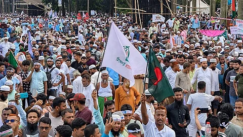 সমাবেশ শুরুর আগেই কানায় কানায় পূর্ণ সোহরাওয়ার্দী উদ্যান