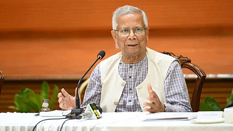 আরও ১৩ দল ও জোটের সঙ্গে বৈঠকে প্রধান উপদেষ্টা