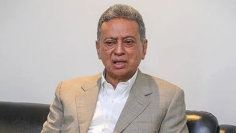 যারা নির্বাচনকে ভয় পায় তাদের রাজনীতির দরকার নেই: আমির খসরু