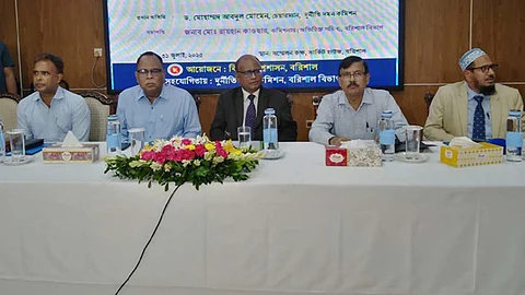 নতুন সংকট ‘ভুয়া সমন্বয়ক’: দুদক চেয়ারম্যান