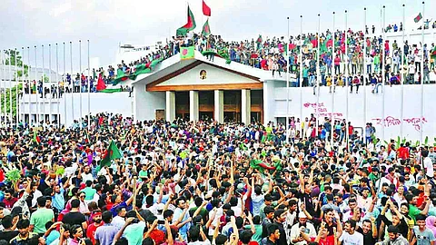 ৫ আগস্টের মধ্যে ঘোষিত হবে জুলাই ঘোষণাপত্র : মাহফুজ