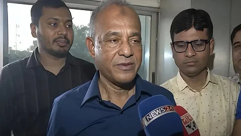 রায়েরবাজার গণকবরের ১১৪ মরদেহ তোলা হবে: স্বরাষ্ট্র উপদেষ্টা