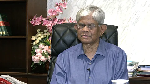 ১৫ বছরে সব খাত নষ্ট করা হয়েছে, বাদ যায়নি মানুষও: অর্থ উপদেষ্টা