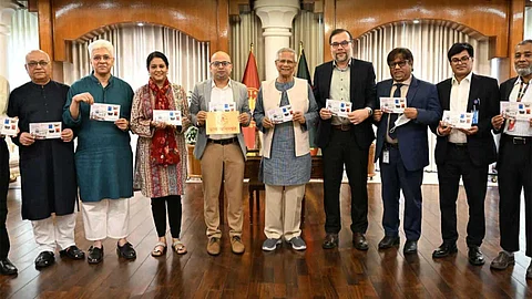 জুলাই গণঅভ্যুত্থান দিবস উপলক্ষে স্মারক ডাকটিকিট অবমুক্ত