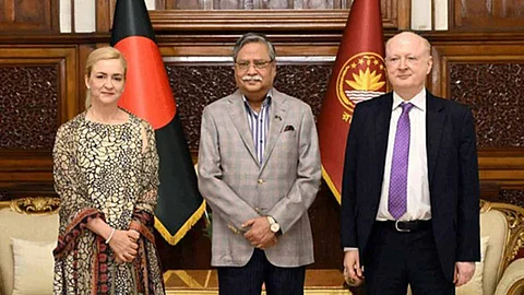 বাংলাদেশে জার্মানির নতুন রাষ্ট্রদূতের দায়িত্ব গ্রহণ