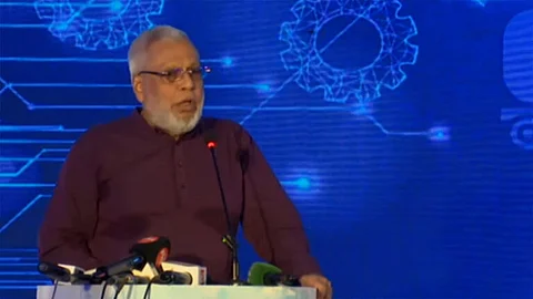 প্রকল্প নির্মাণে বিদেশি ঠিকাদারদের ওপর নির্ভরশীলতা কমাতে হবে: জ্বালানি উপদেষ্টা