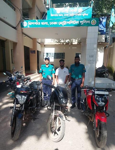 তিনটি চোরাই মোটরসাইকেল উদ্ধারসহ গ্রেফতার ০১