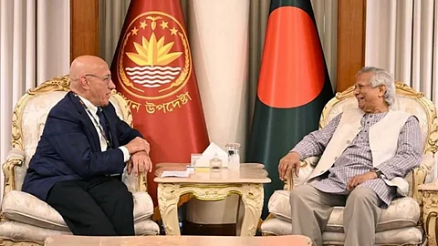 মিয়ানমার পরিস্থিতি নিয়ে জাতিসংঘ দূতের সঙ্গে প্রধান উপদেষ্টার বৈঠক