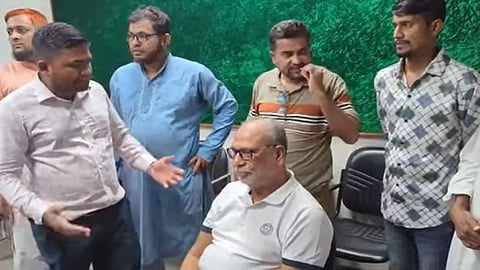 ‘মঞ্চ ৭১’র অনুষ্ঠানে উত্তেজনা, সাবেক মন্ত্রী লতিফ সিদ্দিকী আটক