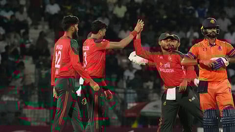 সাবেক প্রতিমন্ত্রী ডা. মুরাদের বিরুদ্ধে গ্রেফতারি পরোয়ানা